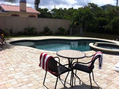 Swimming pool & hot tub Swimming pool & hot tub