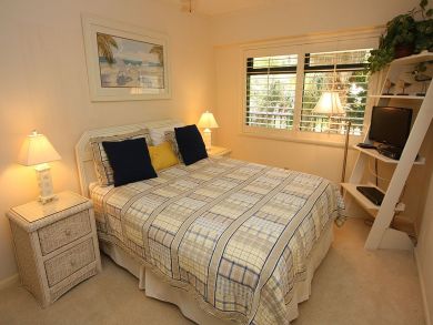 Queen Bed in Guest Bedroom