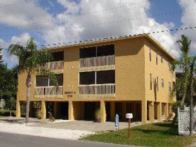 Vacation condo in Holmes Beach, Florida Vacation condo in Holmes Beach, Florida