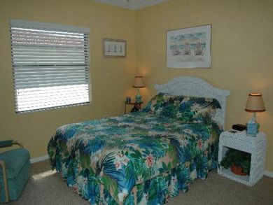 Bedroom 2 with queen bed Bedroom 2 with queen bed