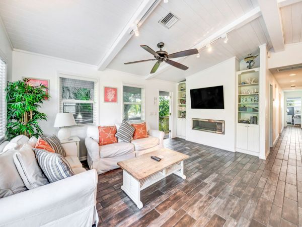 North Anna Maria Vacation Rental Property Sleeps 10 Guests