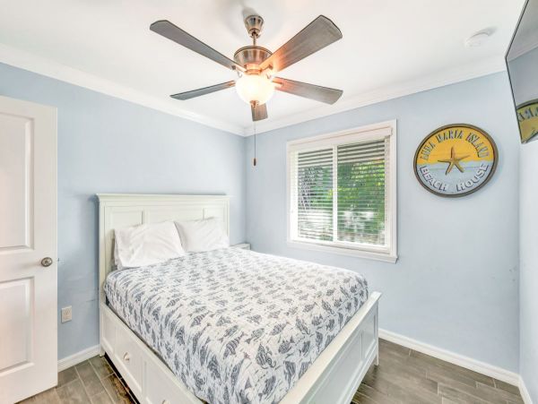 North Anna Maria Vacation Rental Property Sleeps 10 Guests