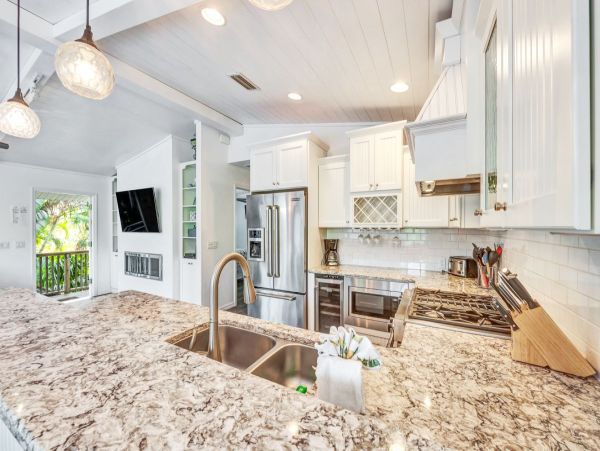 North Anna Maria Vacation Rental Property Sleeps 10 Guests