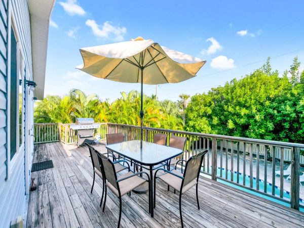 North Anna Maria Vacation Rental Property Sleeps 10 Guests