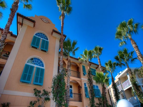 Anna Maria Island Vacation Condo Beachfront Three Bedrooms