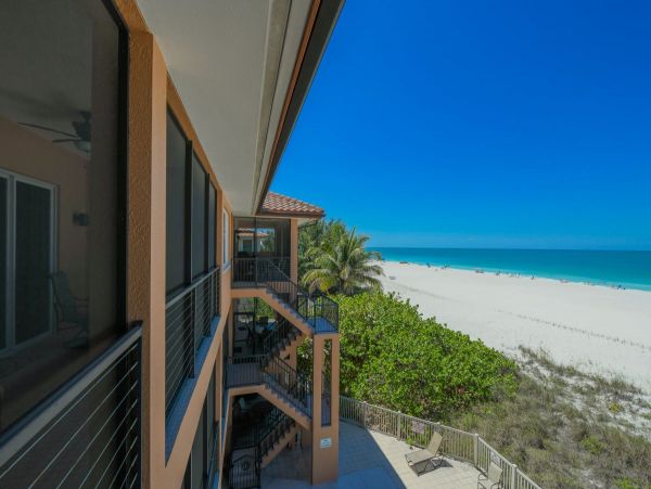 Anna Maria Island Vacation Condo Beachfront Three Bedrooms