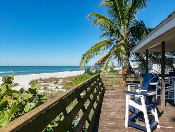 Holmes Beach Gulf Front Vacation Home 3 Bedrooms Sleeps Six