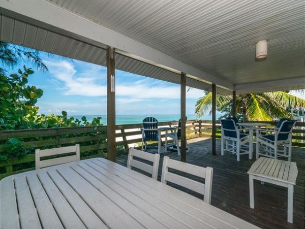 Holmes Beach Gulf Front Vacation Home 3 Bedrooms Sleeps Six