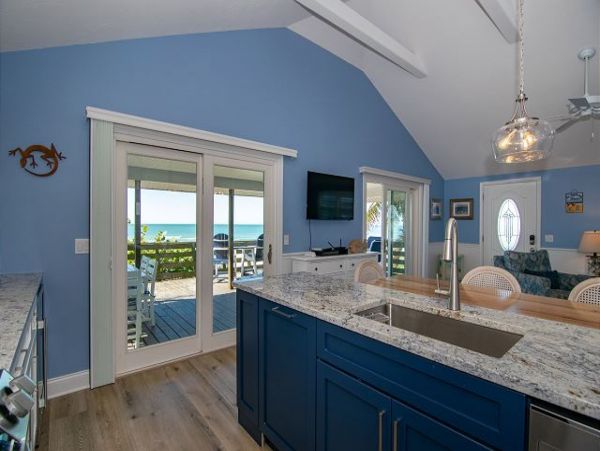 Holmes Beach Gulf Front Vacation Home 3 Bedrooms Sleeps Six