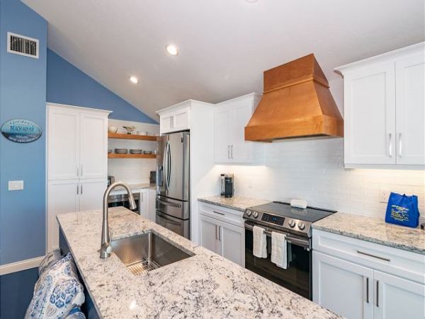 Holmes Beach Gulf Front Vacation Home 3 Bedrooms Sleeps Six