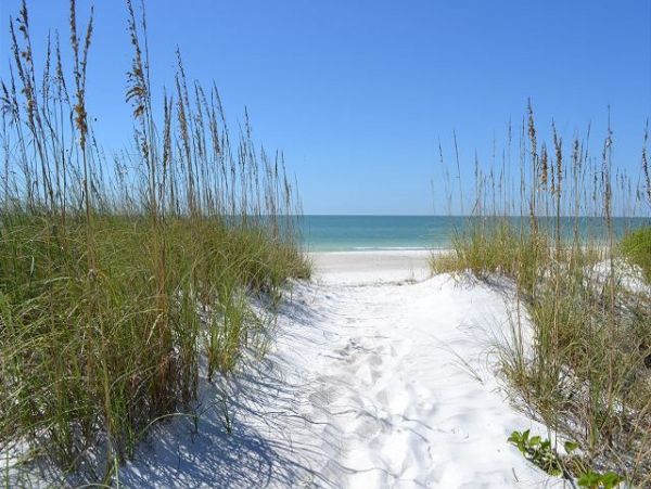 Holmes Beach Beautiful Vacation Rental Beach House