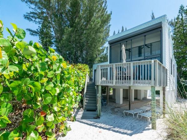 Holmes Beach Beautiful Vacation Rental Beach House