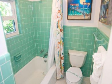 Bathroom 1 with shower & tub