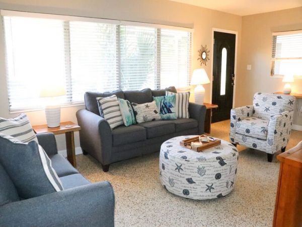 Siesta Key Home on Lagoon with Heated Pool Sleeps 8