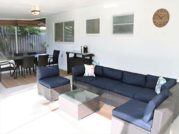 Siesta Key Home on Lagoon with Heated Pool Sleeps 8
