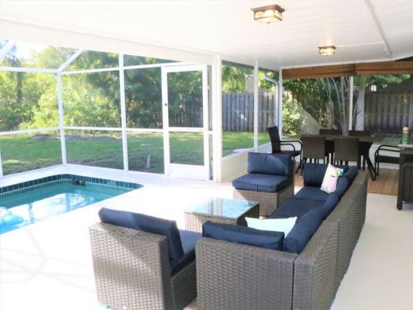 Siesta Key Home on Lagoon with Heated Pool Sleeps 8