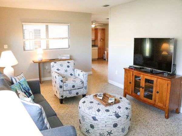 Siesta Key Home on Lagoon with Heated Pool Sleeps 8