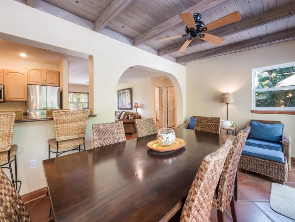 One Block to Holmes Beach Three Bedroom Pool Home Sleeps Six