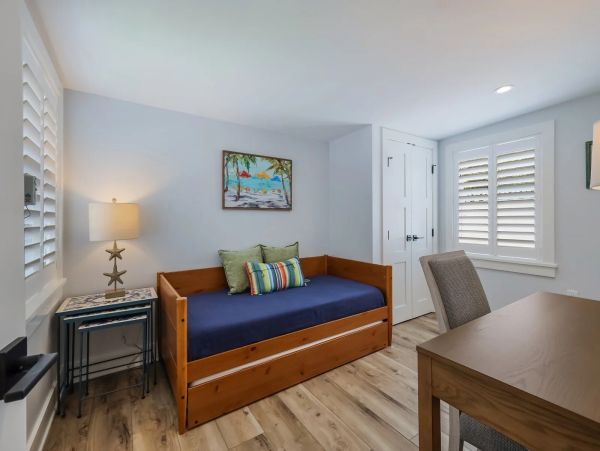 Three Bedroom Anna Maria Island Vacation Pool Home