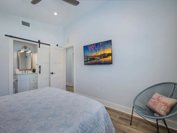 Three Bedroom Anna Maria Island Vacation Pool Home