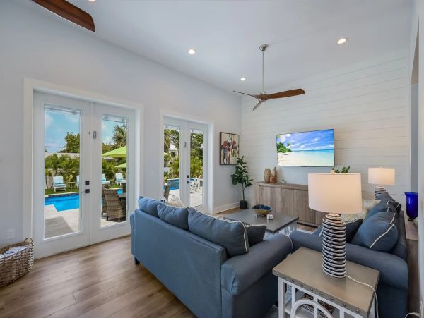 Three Bedroom Anna Maria Island Vacation Pool Home