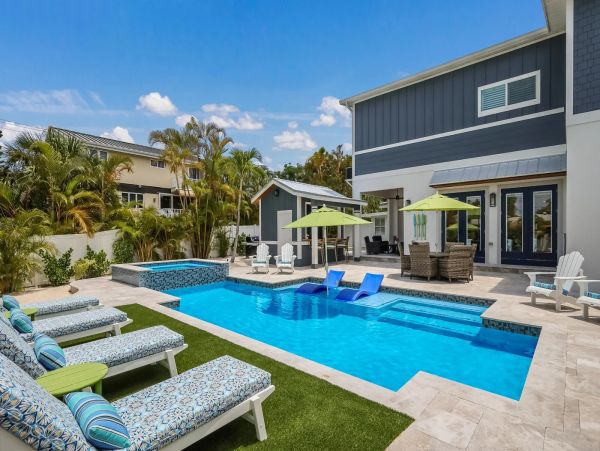 Three Bedroom Anna Maria Island Vacation Pool Home
