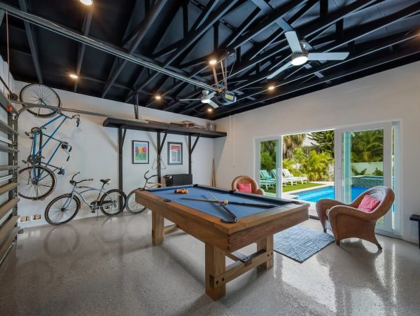 Three Bedroom Anna Maria Island Vacation Pool Home