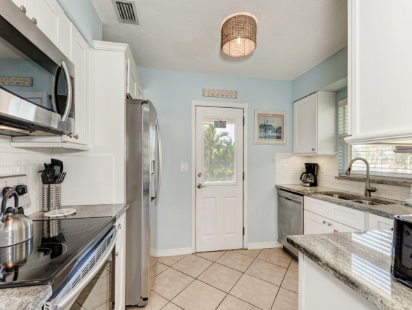 Home Beach Vacation Rental Two Bedrooms Short Walk to Beach