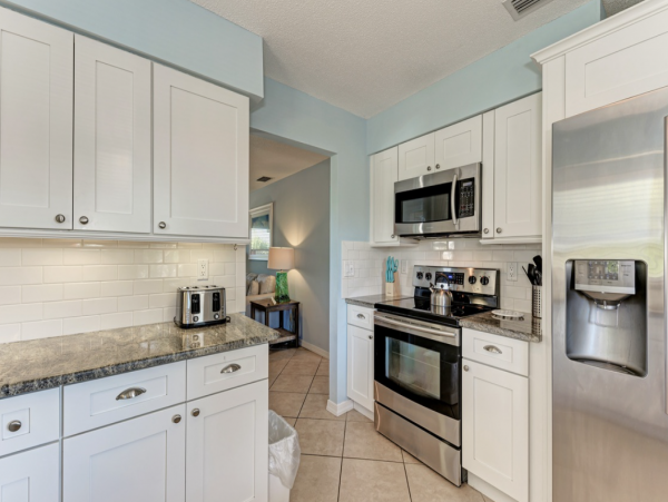 Home Beach Vacation Rental Two Bedrooms Short Walk to Beach