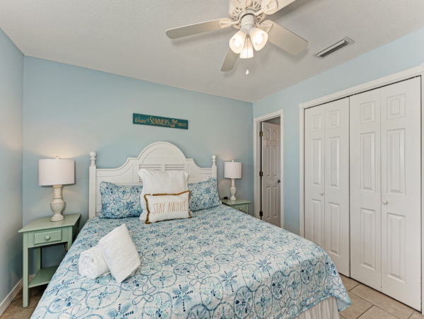 Home Beach Vacation Rental Two Bedrooms Short Walk to Beach