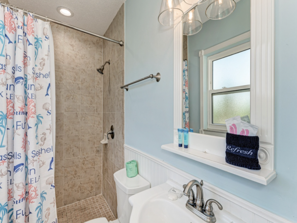 Home Beach Vacation Rental Two Bedrooms Short Walk to Beach