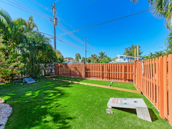 Home Beach Vacation Rental Two Bedrooms Short Walk to Beach