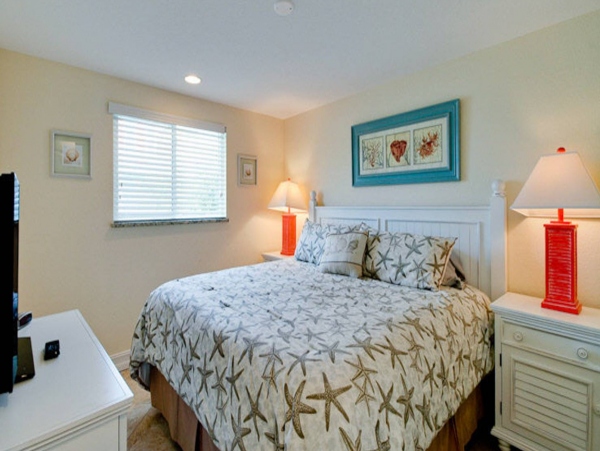 Two Bedroom Holmes Beach Rental Short Walk to Beach