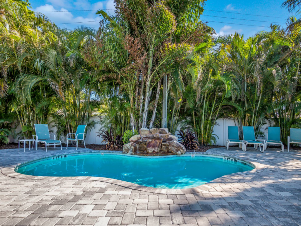 Two Bedroom Holmes Beach Rental Short Walk to Beach