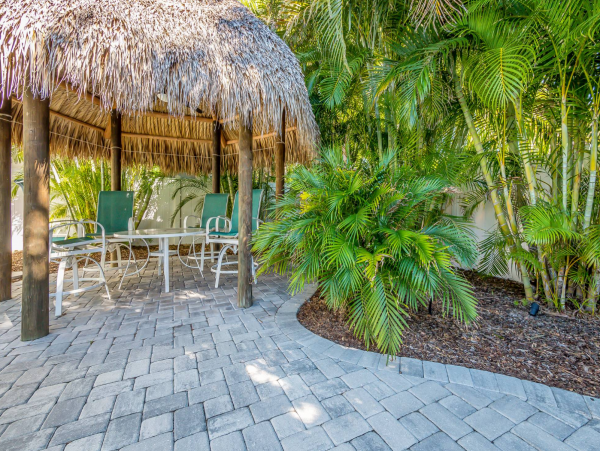 Two Bedroom Holmes Beach Rental Short Walk to Beach