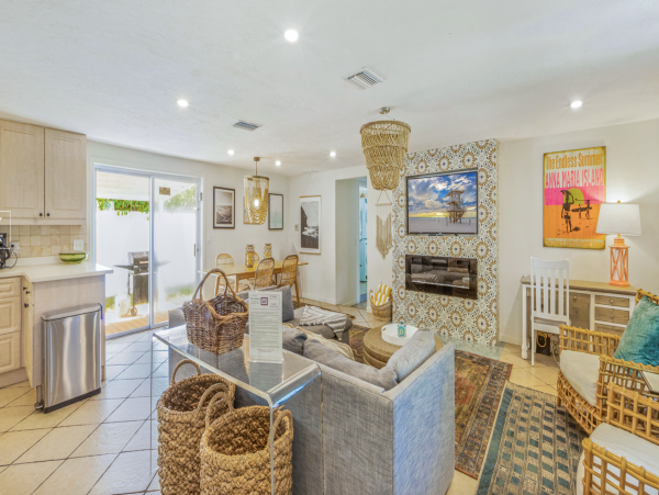 Anna Maria Four Bedroom Vacation Home With Private Pool