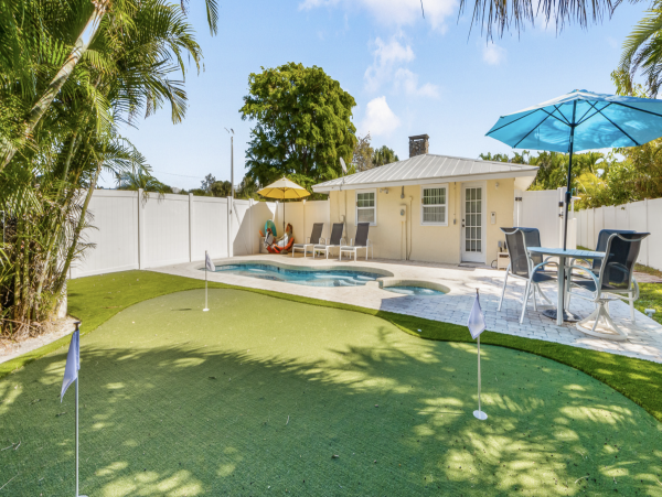 Anna Maria Four Bedroom Vacation Home With Private Pool