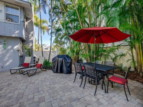 Luxury Anna Maria Island Three Bedroom Vacation Home Pool