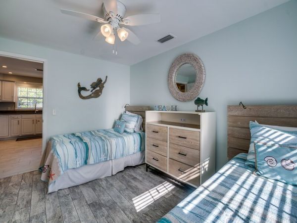 Luxury Anna Maria Island Three Bedroom Vacation Home Pool