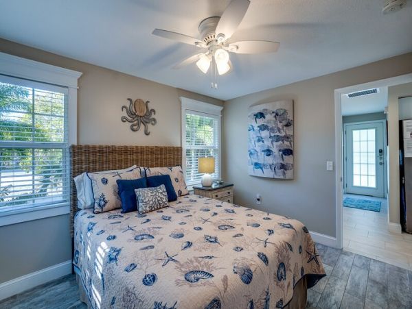 Luxury Anna Maria Island Three Bedroom Vacation Home Pool