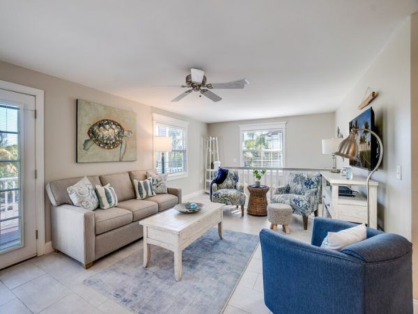 Luxury Anna Maria Island Three Bedroom Vacation Home Pool