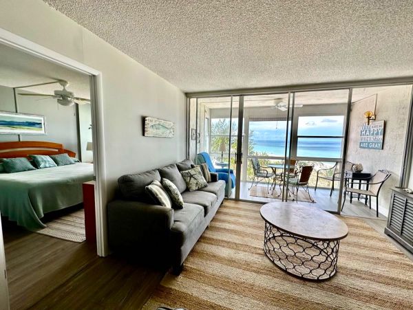 Two Bedroom Vacation Rental Condo in Holmes Beach with Gulf Views