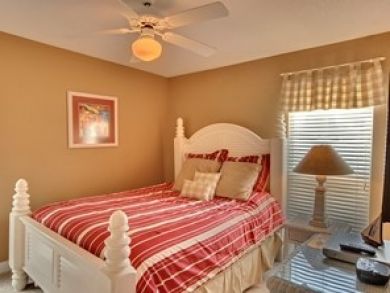 Bedroom 3 with queen bed Bedroom 3 with queen bed
