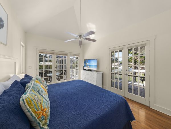 Sanibel Island Vacation Rental - 3 Bedroom Beach Home with Pool & Spa
