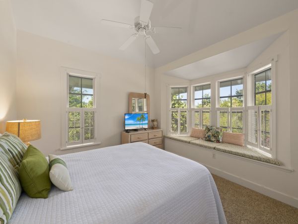 Sanibel Island Vacation Rental - 3 Bedroom Beach Home with Pool & Spa