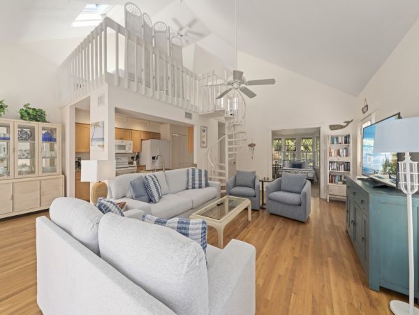 Sanibel Island Vacation Rental - 3 Bedroom Beach Home with Pool & Spa