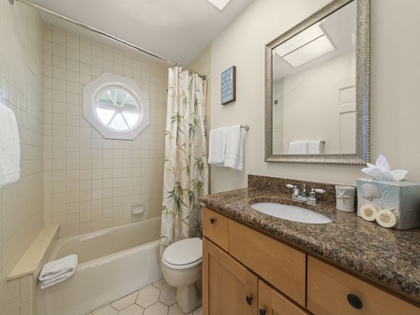 Sanibel Island Vacation Rental - 3 Bedroom Beach Home with Pool & Spa