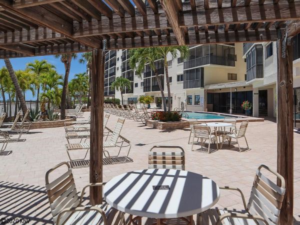 Fort Myers Vacation Condo Two Bedroom On Beach