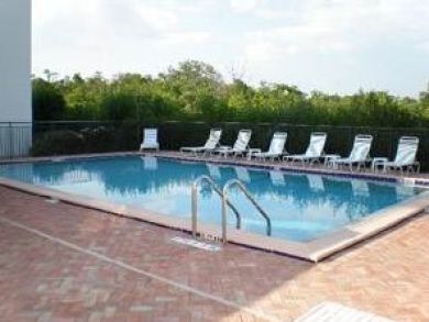 Fort Myers Beach, Florida vacation condo with shared pool Fort Myers Beach, Florida vacation condo with shared pool