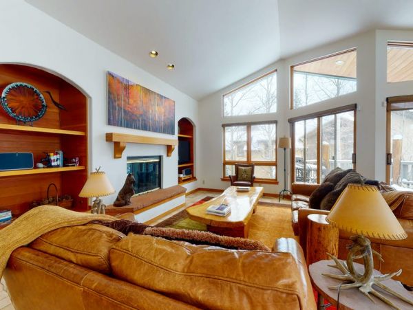 East Vail Rental with 4 Bedrooms plus Den & Mountain Views